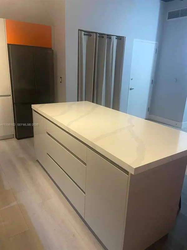 10 SW South River Dr #1608, Miami, FL 33130