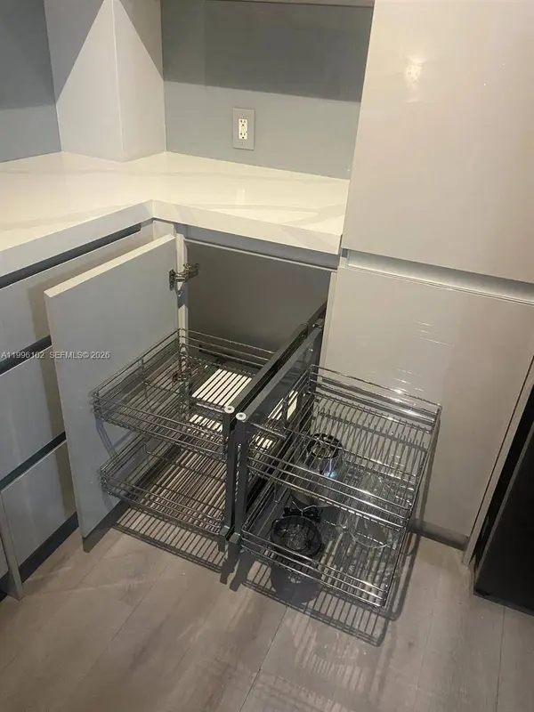 10 SW South River Dr #1608, Miami, FL 33130