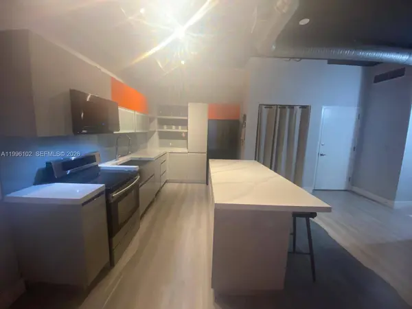 10 SW South River Dr #1608, Miami, FL 33130