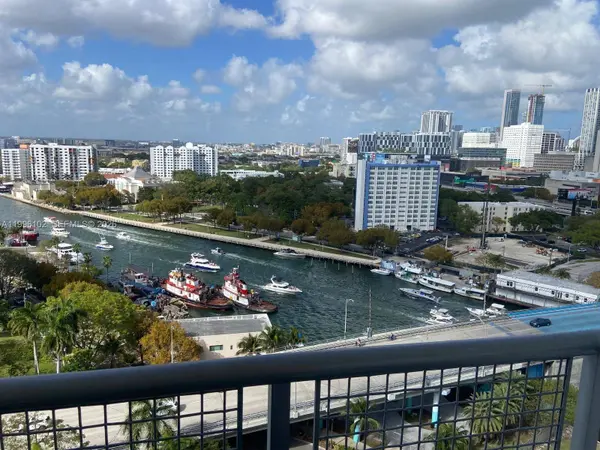 10 SW South River Dr #1608, Miami, FL 33130
