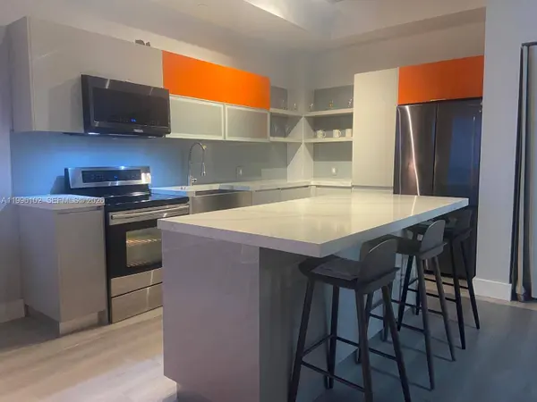 10 SW South River Dr #1608, Miami, FL 33130