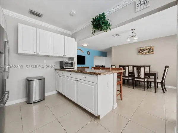 11271 SW 176th St, Miami, FL 33157