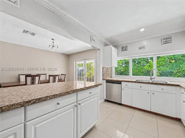 11271 SW 176th St, Miami, FL 33157