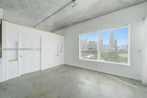 10 SW South River Dr #804, Miami, FL 33130