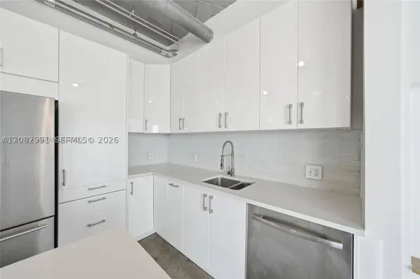 10 SW South River Dr #804, Miami, FL 33130