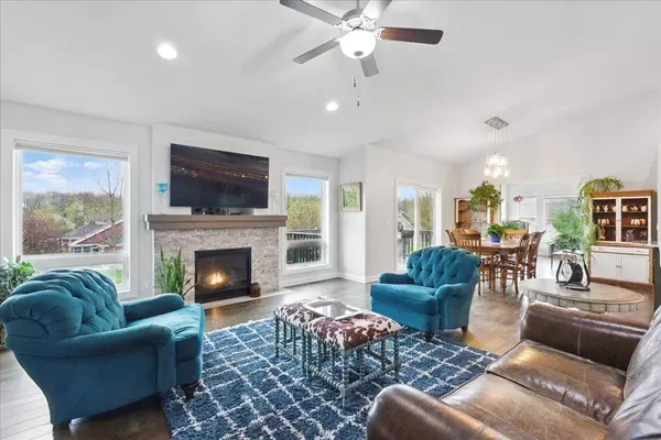 5826 Grassland Terrace, Marshall, WI 53559