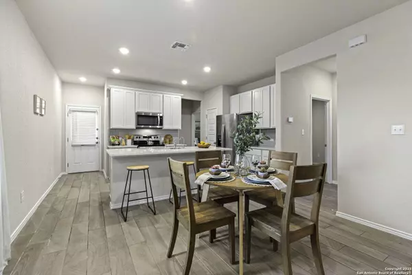 7739 Chatham, San Antonio, TX 78218