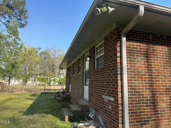 308 & 310 Depot St, Fuquay Varina, NC 27526