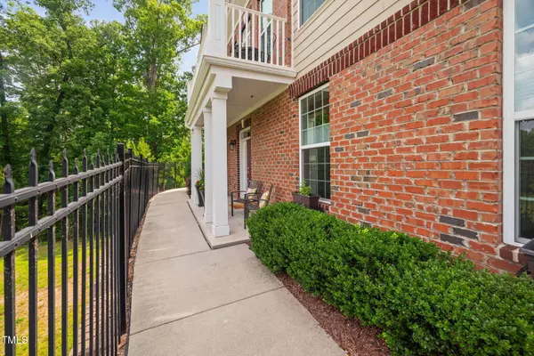 10310 Sablewood Drive #111, Raleigh, NC 27617