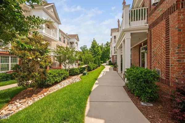 10310 Sablewood Drive #111, Raleigh, NC 27617