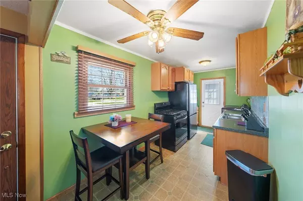 12478 Harmony DR, Grafton, OH 44044