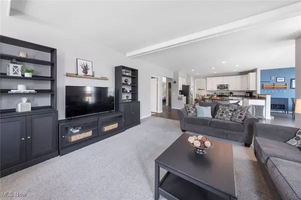 31500 Winners CIR, Avon Lake, OH 44012