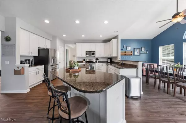 31500 Winners CIR, Avon Lake, OH 44012