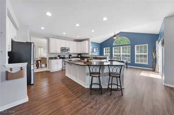 31500 Winners CIR, Avon Lake, OH 44012