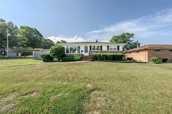 5419 Loyola DR, Parma, OH 44129