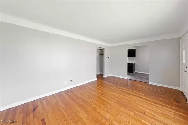 5603 Allanwood DR, Parma, OH 44129