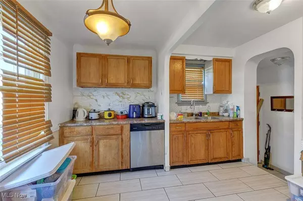 4427 E 139th ST, Garfield Heights, OH 44105