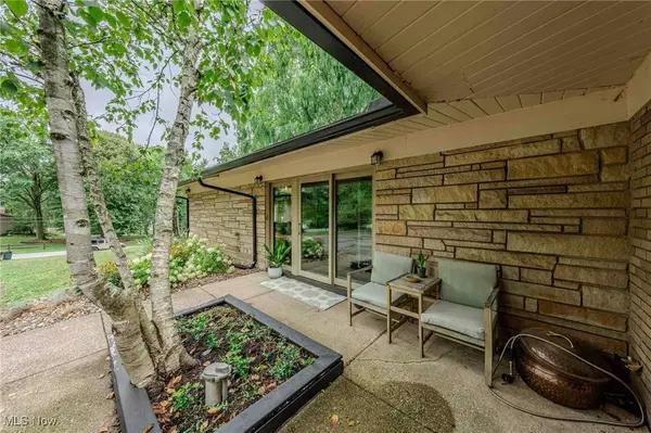 3381 Barrett RD, Akron, OH 44333