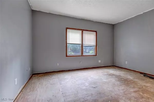 11824 Geraldine AVE, Cleveland, OH 44111