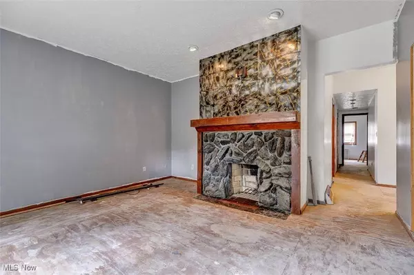 11824 Geraldine AVE, Cleveland, OH 44111