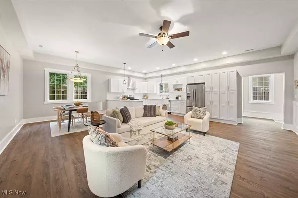 2160 W 40th ST, Cleveland, OH 44113