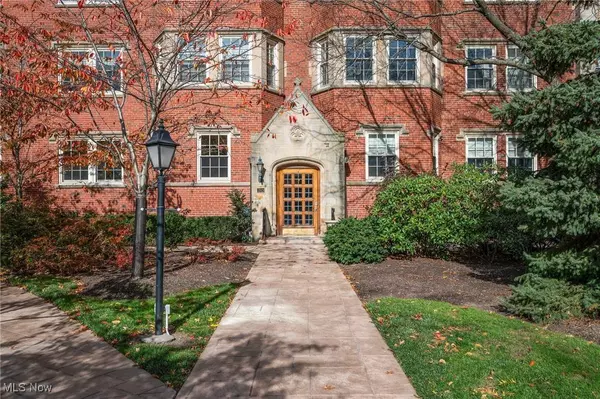 13615 Shaker BLVD #1A, Cleveland, OH 44120