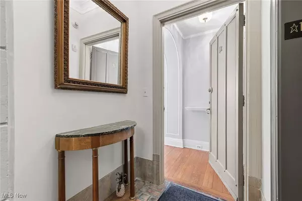 13615 Shaker BLVD #1A, Cleveland, OH 44120