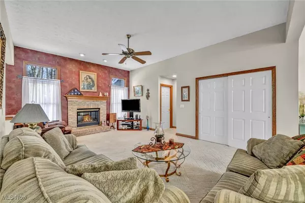 1485 Golden LN, Broadview Heights, OH 44147