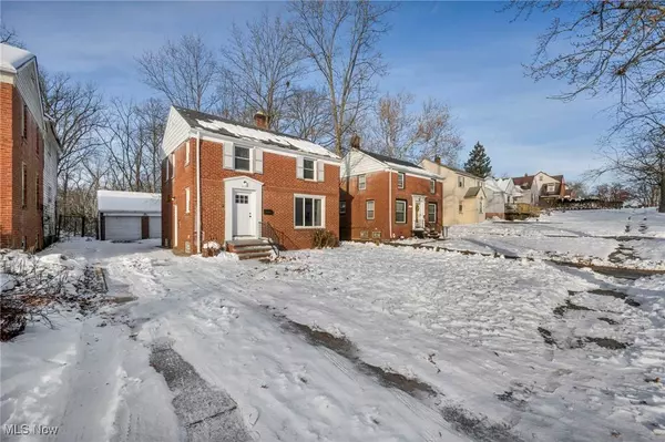 5194 Homewood AVE, Maple Heights, OH 44137