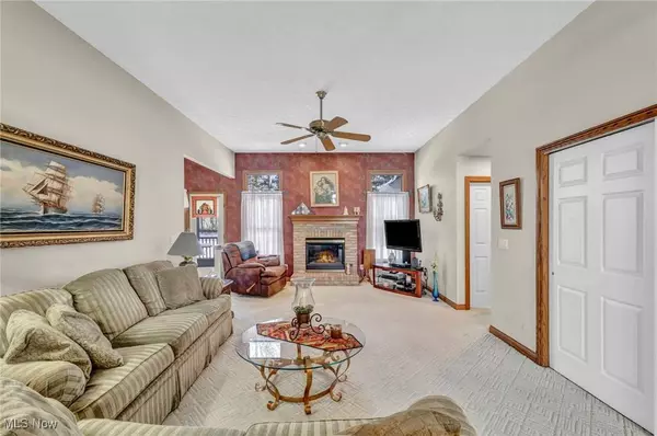 1485 Golden LN, Broadview Heights, OH 44147