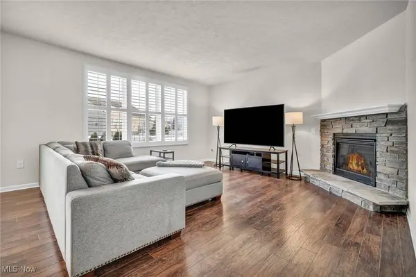 5005 Little Brook DR, Peninsula, OH 44264