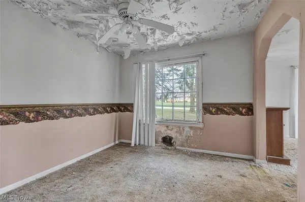 229 W 130th ST, Hinckley, OH 44233