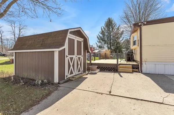 1166 Lafayette RD #G1, Medina, OH 44256