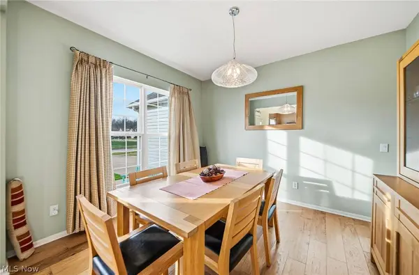 313 Wilmington DR, Broadview Heights, OH 44147