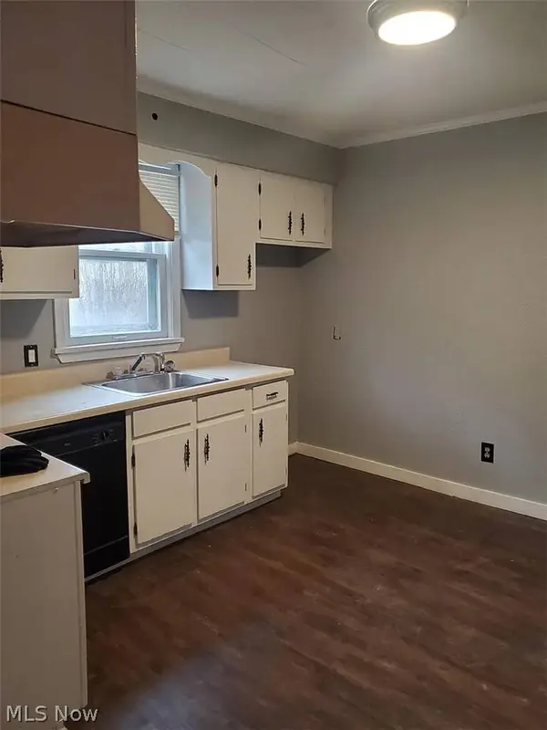 3318 Montclair AVE, Cleveland, OH 44109