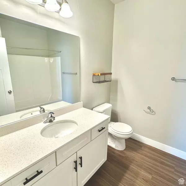 884 N VAN DYNE DR #E304, Saratoga Springs, UT 84045