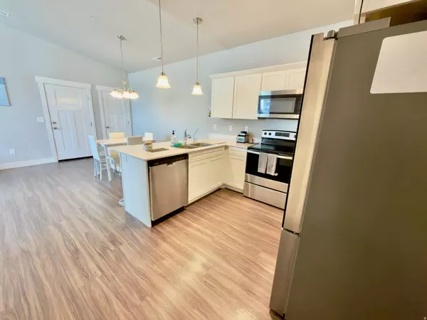 1772 N BUCKEYE WAY #303, Saratoga Springs, UT 84045