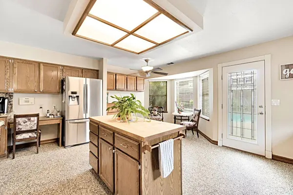 73 Devon DR, Lemoore, CA 93245