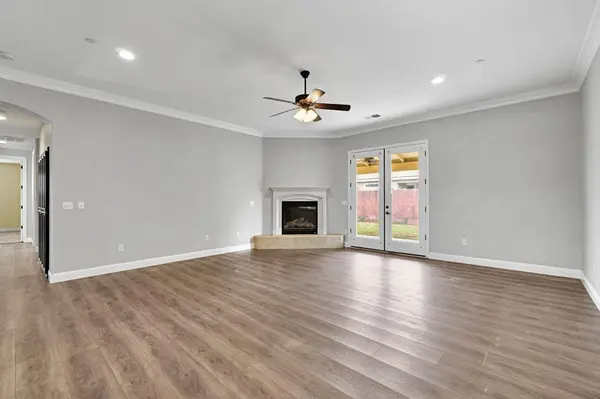 798 S Michelle, Kerman, WA 99363