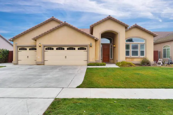 798 S Michelle Avenue, Kerman, CA 93630