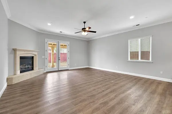 798 S Michelle Avenue, Kerman, CA 93630