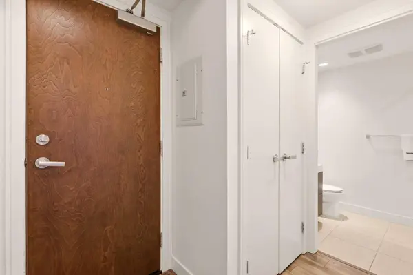 222 Riverfront AVE SW #544, Calgary, AB T2P 0X2