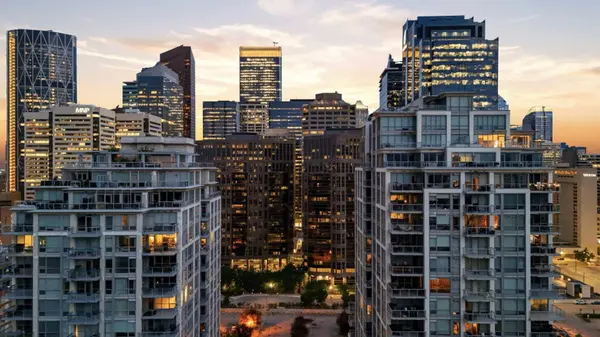 222 Riverfront AVE SW #544, Calgary, AB T2P 0X2