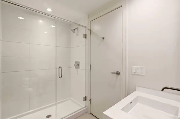 222 Riverfront AVE SW #544, Calgary, AB T2P 0X2