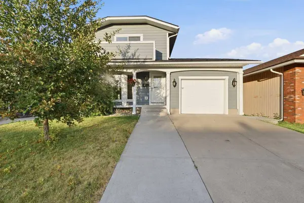 4712 60 ST NE, Calgary, AB T1Y 5E8