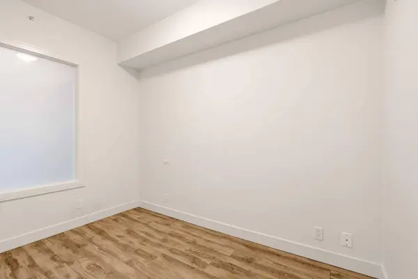 222 Riverfront AVE SW #544, Calgary, AB T2P 0X2