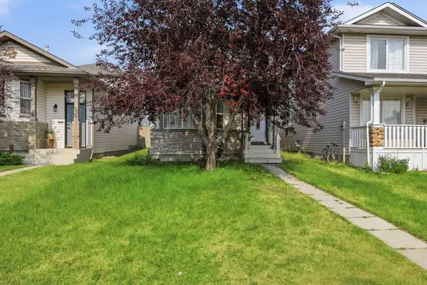 92 Arbour Meadows Close NW, Calgary, AB T3G 5J4