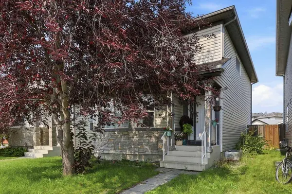 92 Arbour Meadows Close NW, Calgary, AB T3G 5J4