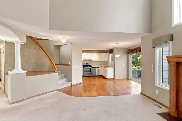 25 Arbour Ridge PARK NW, Calgary, AB T3G 4C4