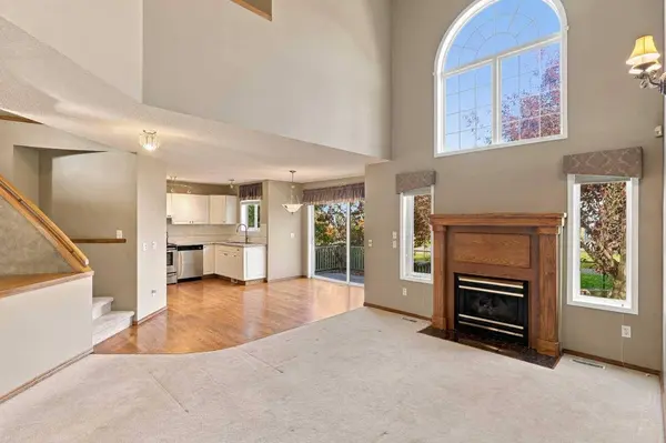 25 Arbour Ridge PARK NW, Calgary, AB T3G 4C4